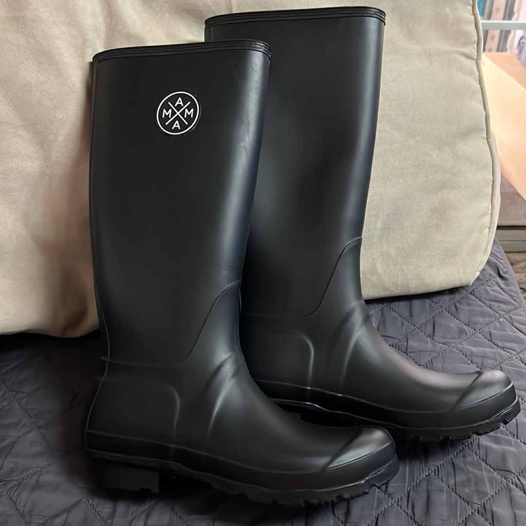 Black Mama X Rain Boots Nwot